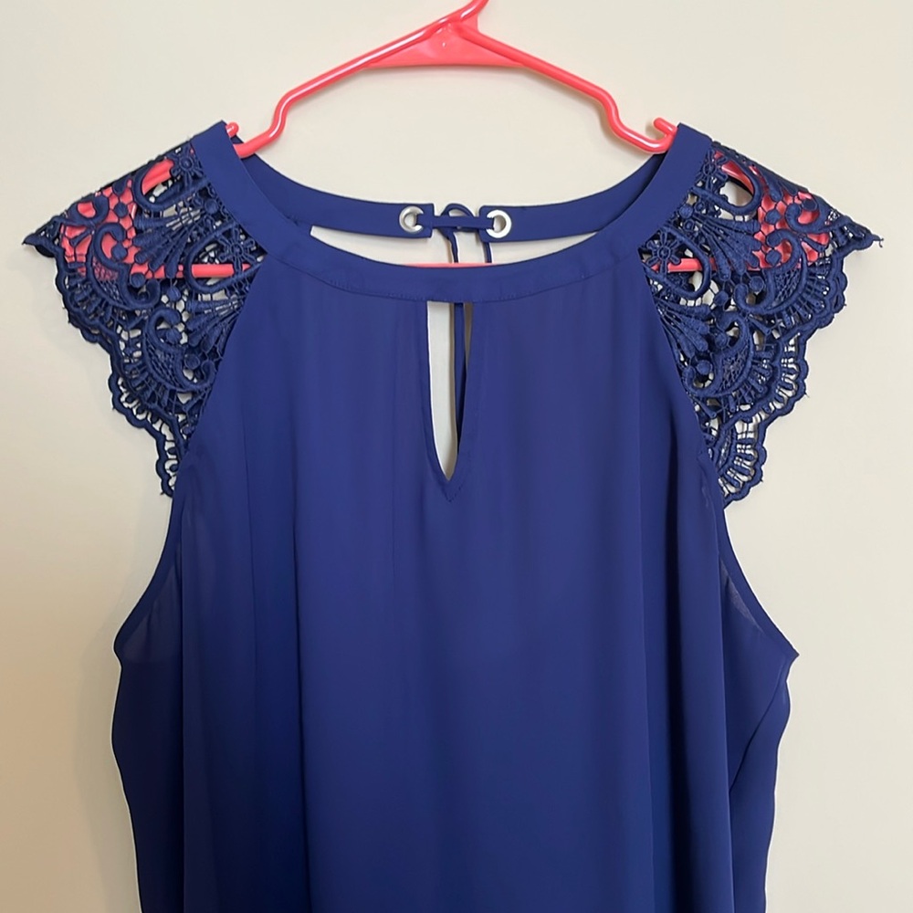 Beautiful Expression top with shelves detailed